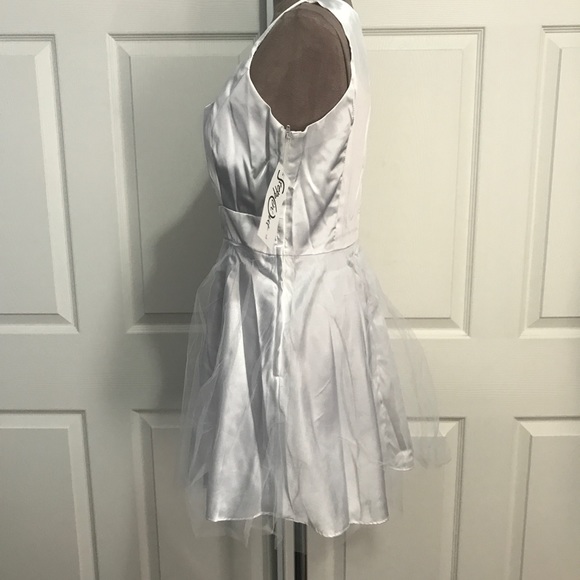 "HP - Best in Dresses 8/6!!" Steppin' Out Dress - Picture 4 of 6